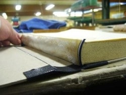 Bogtrykker og bogbinder bøger til bogsamlere. Flot indbunden bog